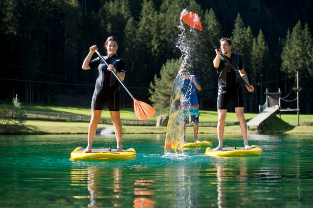 Stand up paddle is one of the latest sporty activities in Flachau 